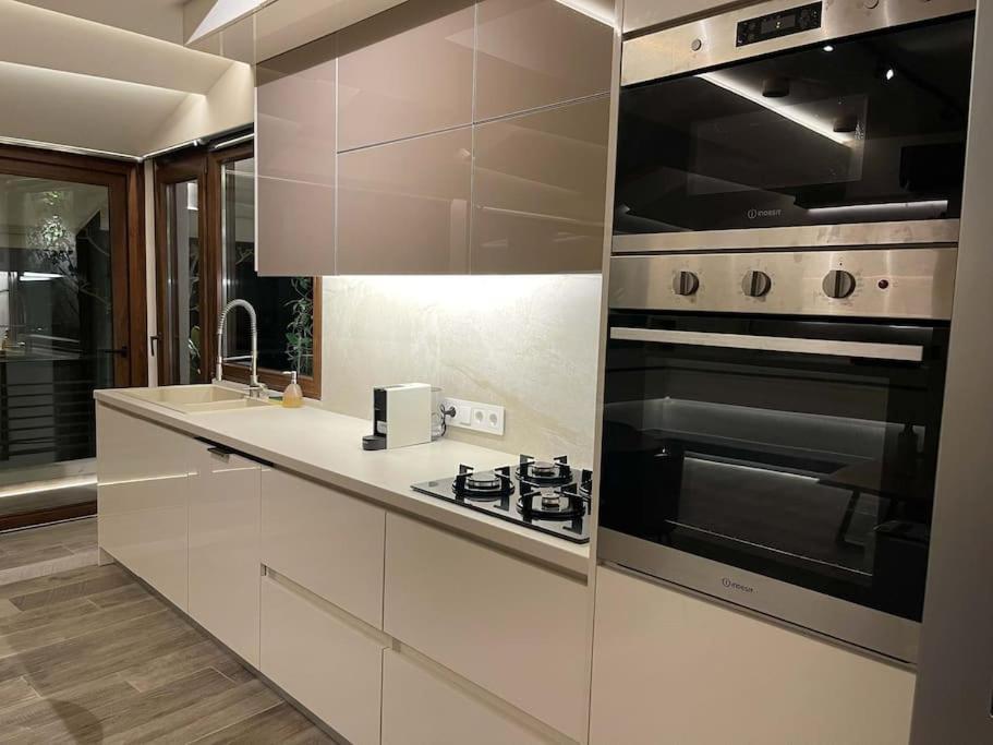 Acropolis Lux Apartment Athene Buitenkant foto