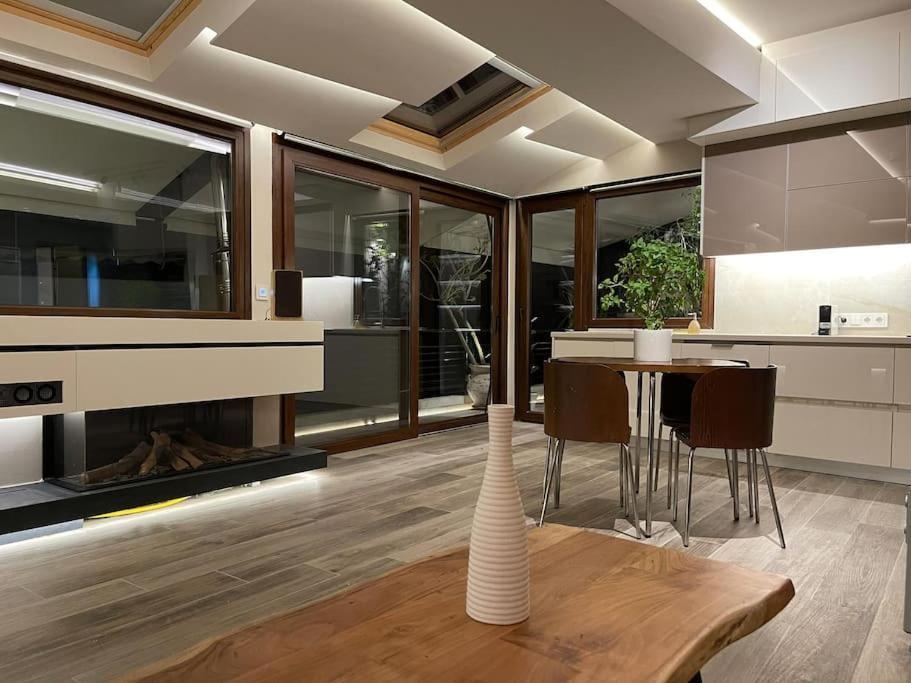 Acropolis Lux Apartment Athene Buitenkant foto