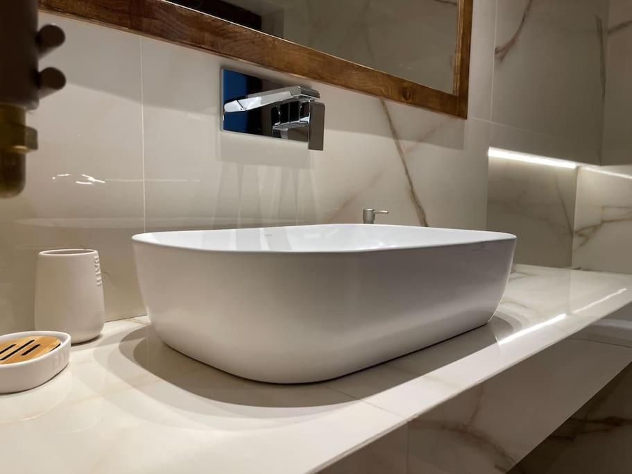Acropolis Lux Apartment Athene Buitenkant foto